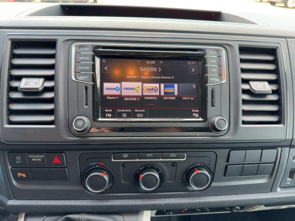 T6 Kombi T6 2.0 TDI LR 9-Sitze Navi Klima Bluet. Parkp. elektr. Spiegel + FH