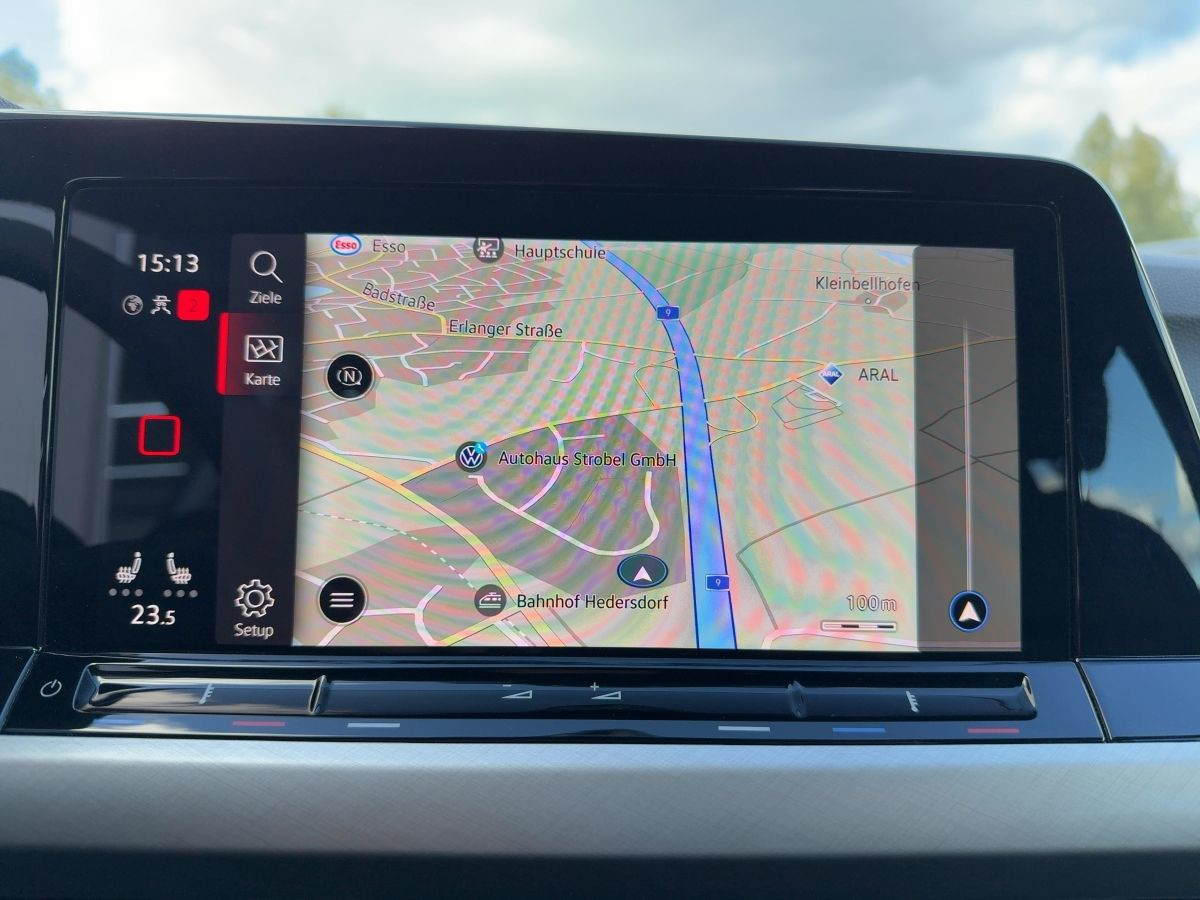 Golf VIII Variant 1.0 eTSI DSG Life ACC Navi LED Kamera DAB+ Lane Ass. Climatronic Sitzh.