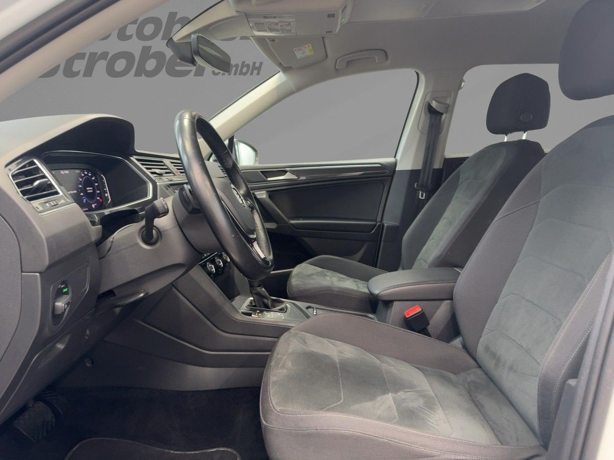 Tiguan Allspace 1.5 TSI DSG R-Line 20 Zoll ACC Navi LED Kamera Keyless Climatronic Sitzh.