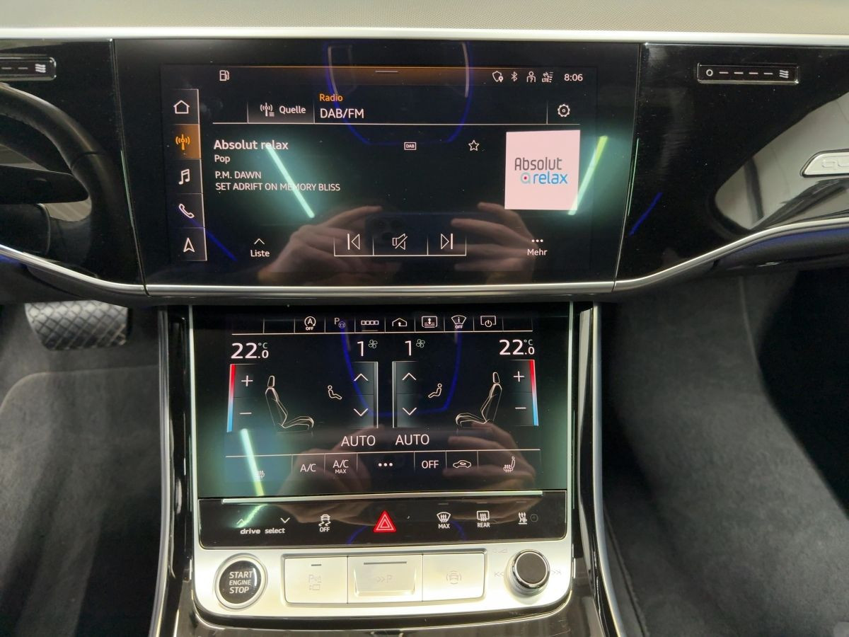 A8 3.0 V6 TDI Tiptronic Standh. Pano Navi LED-Matrix Park Ass.