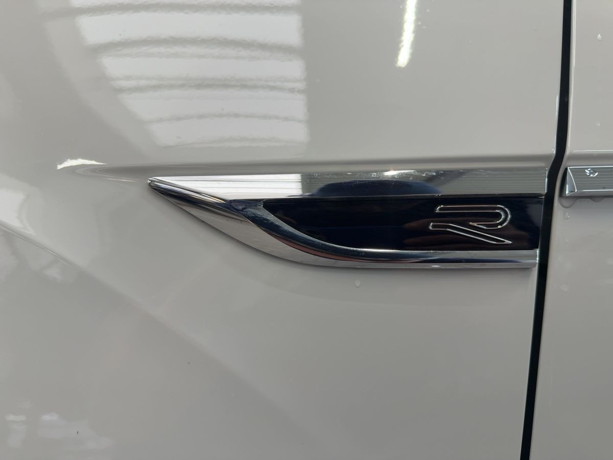 T-Roc R-Line 1.5 l TSI OPF 110 kW (150 PS) 7-Gang-Doppelkupplungsgetriebe DSG