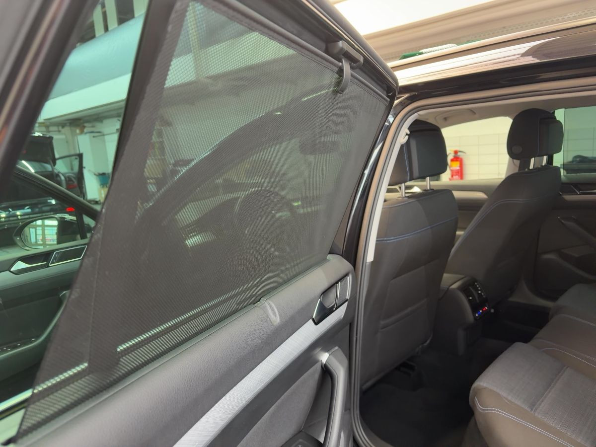 Passat Variant GTE 1.4 TSI DSG R-Line Standh. DCC ACC LED-Matrix Keyless Kamera Side-Ass,