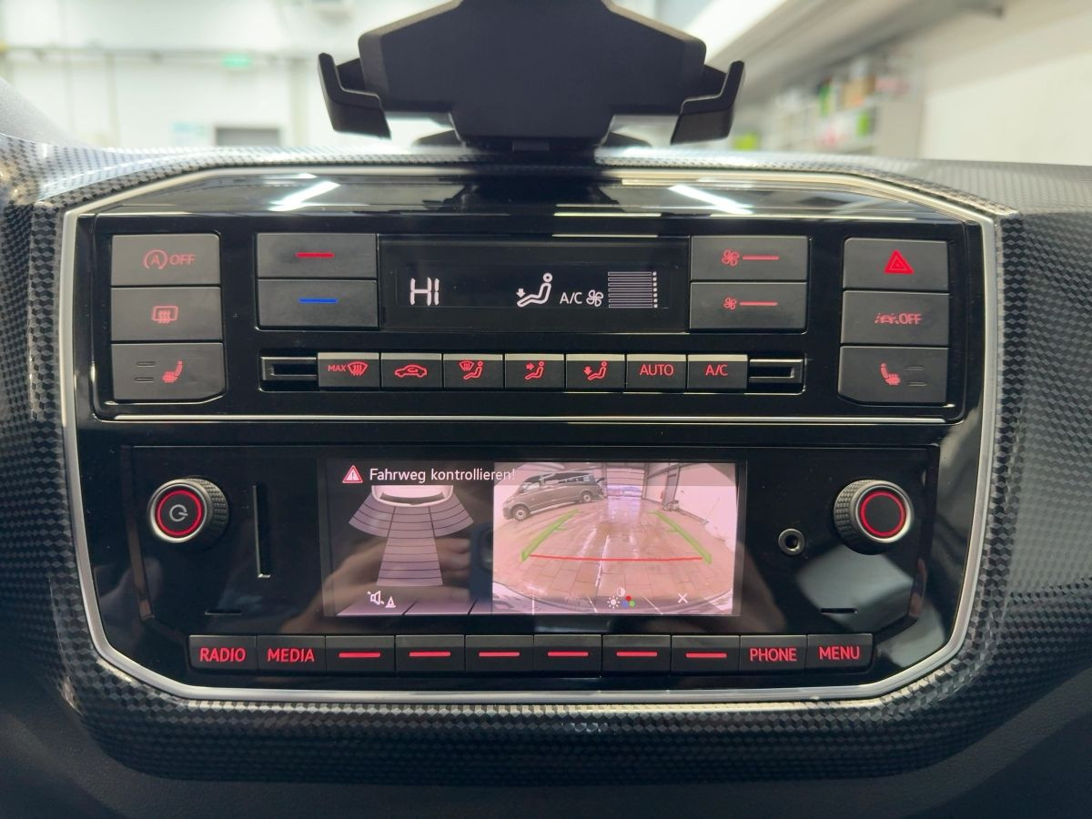 up! 1.0 move up! Einparkh. Tempo DAB+ Kamera Bluet. Sitzh.