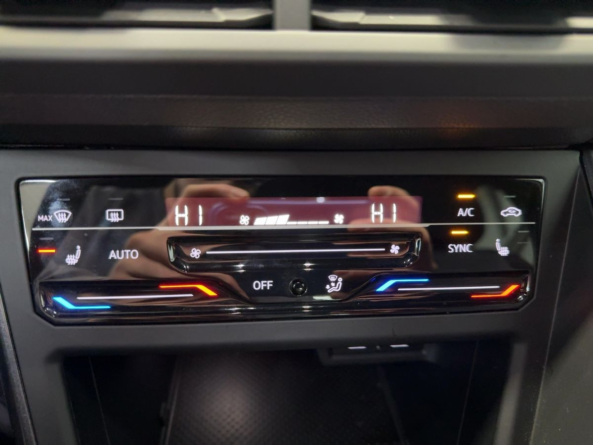 Polo 1.0 TSI R-Line ACC LED-Matrix Climatronic Bluet. Lane Ass. Start/Stopp