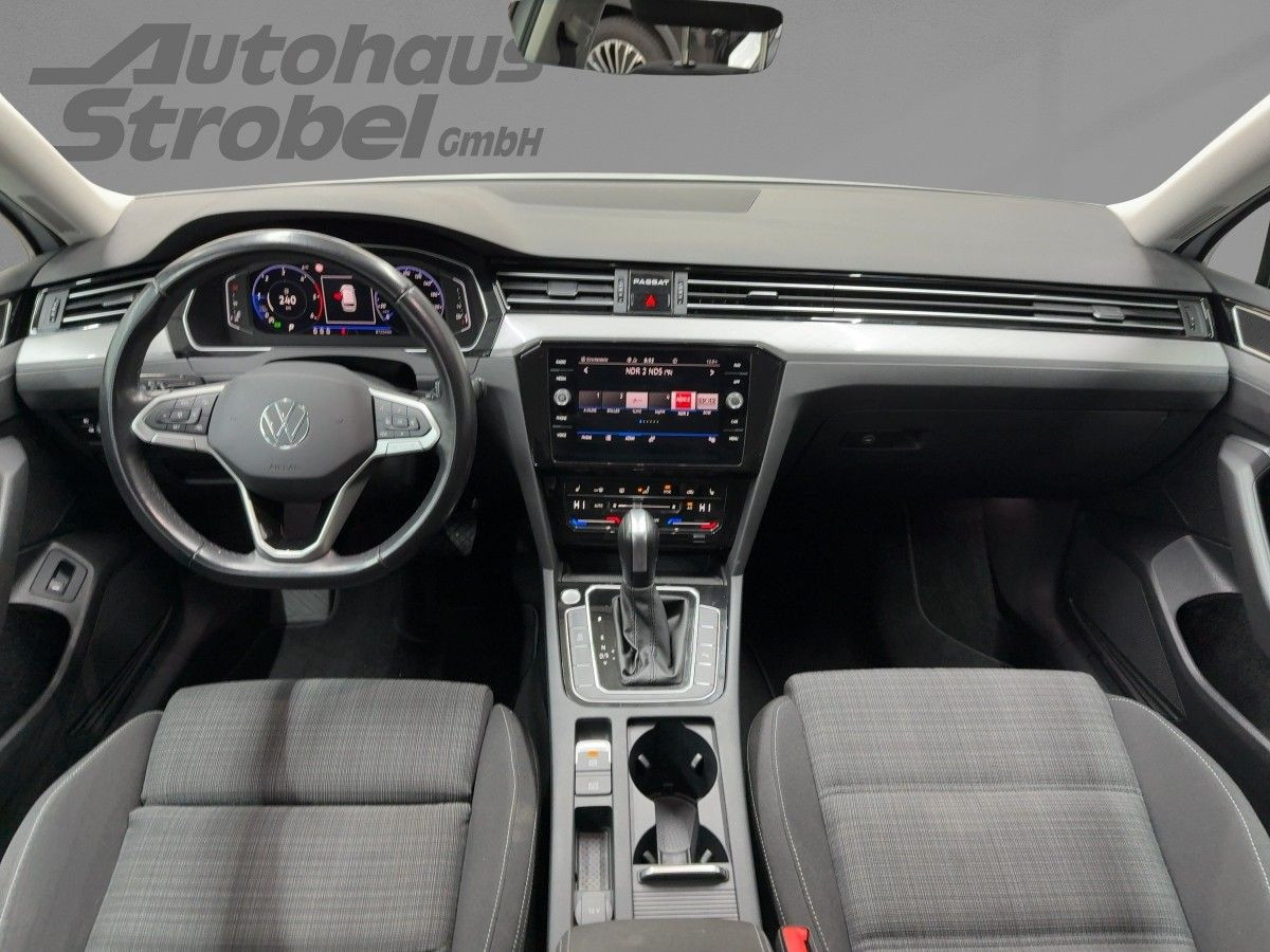 Passat Variant 2.0 TDI DSG Business AHK ACC Navi LED Kamera Keyless ergo Climatronic