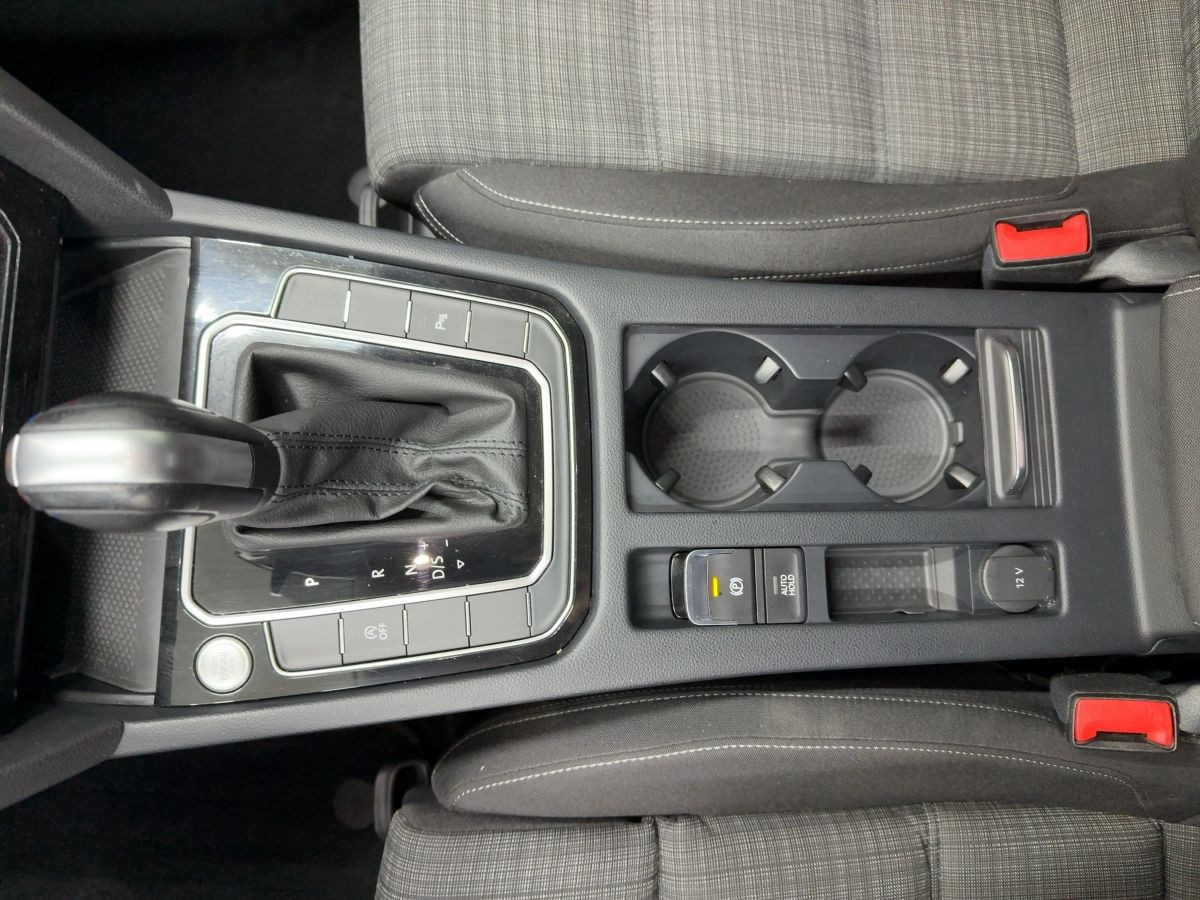 Passat Variant 2.0 TDI DSG Business AHK ACC Navi LED Kamera Keyless ergo Climatronic