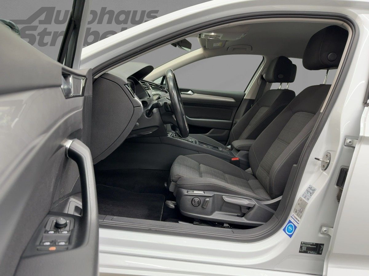 Passat Variant 2.0 TDI DSG Business AHK ACC Navi LED Kamera Keyless ergo Climatronic