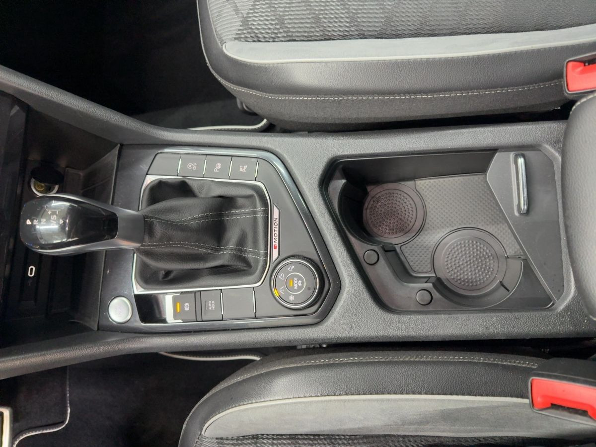 Tiguan Allspace 2.0 TDI DSG 4M R-Line ACC AHK DCC LED-Matrix Navi Head Up Area View Keyles